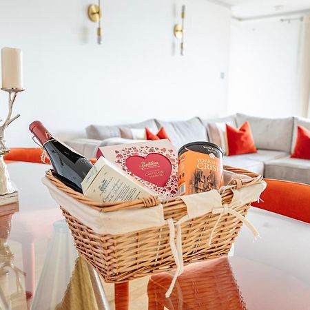 The View Greenwich - Luxury River Thames Apartment Londra Dış mekan fotoğraf