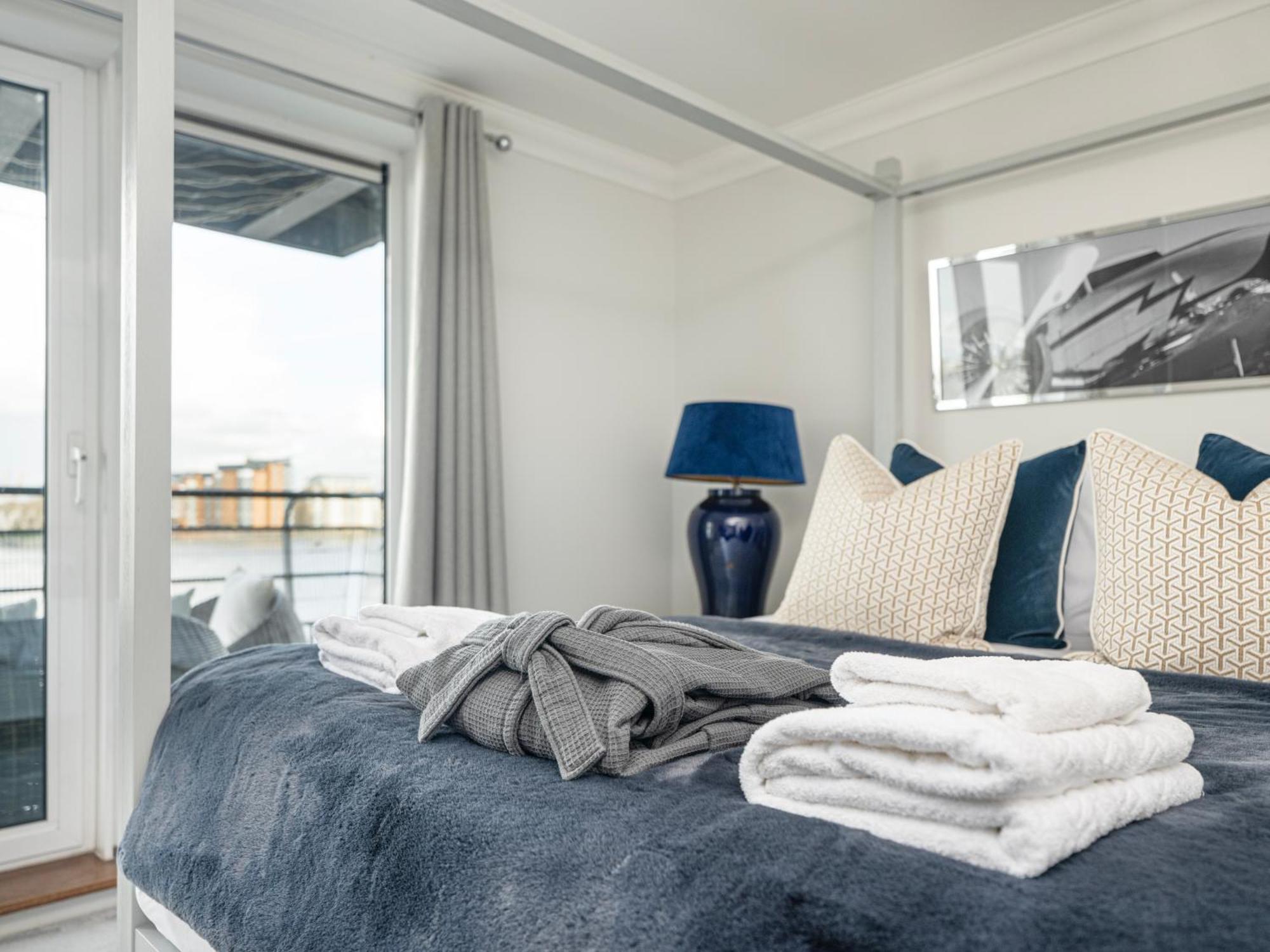 The View Greenwich - Luxury River Thames Apartment Londra Dış mekan fotoğraf